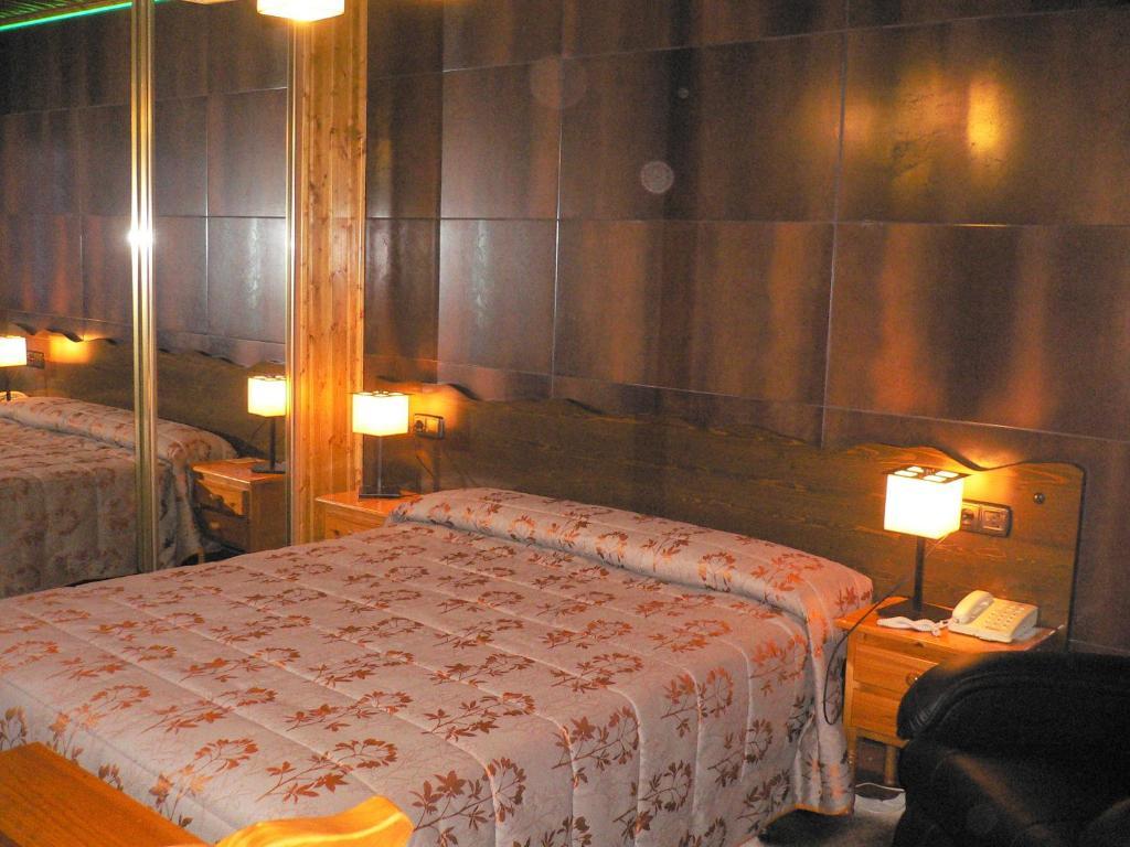 Hotel Dona Blanca Albarracín Room photo